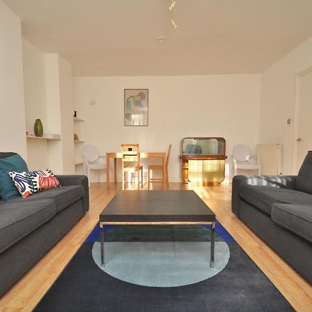 Апартаменты Large Garden Flat In The Heart Of Islington Лондон Экстерьер фото