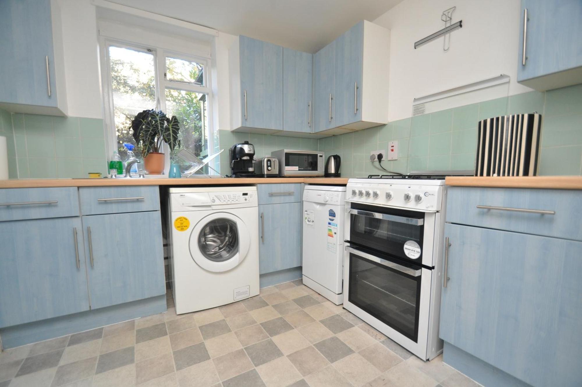 Апартаменты Large Garden Flat In The Heart Of Islington Лондон Экстерьер фото