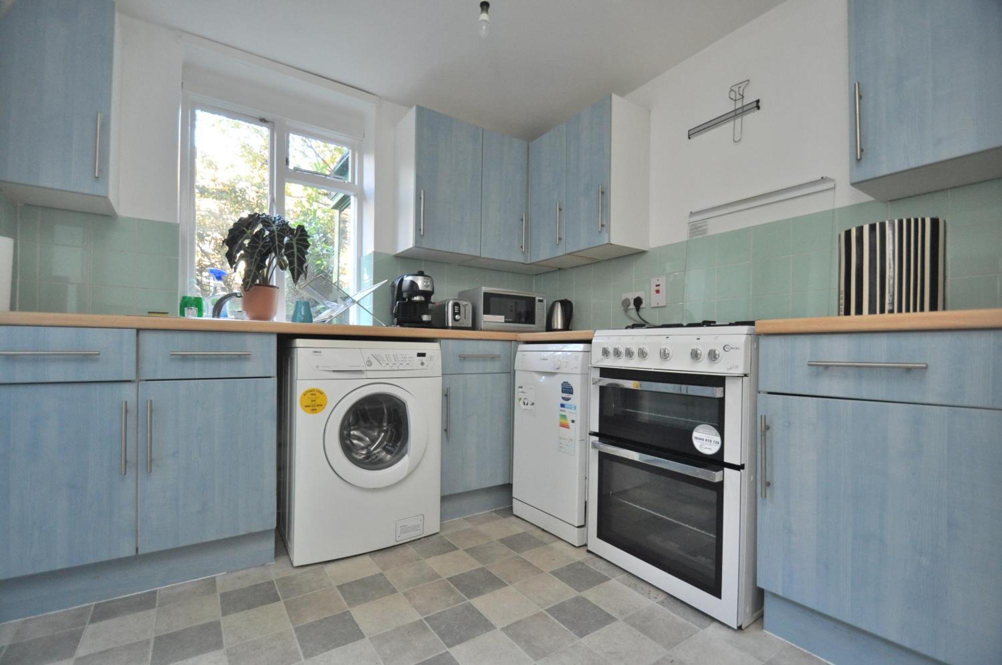 Апартаменты Large Garden Flat In The Heart Of Islington Лондон Экстерьер фото